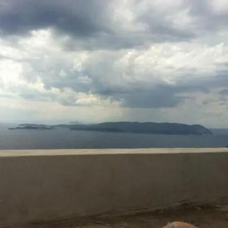 Feriehus Persefonis View House Glossa