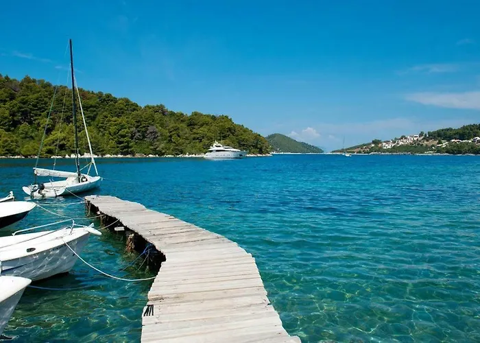 Persefonis View House Case de vacanță